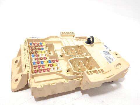 Foto 2ª: Caja Reles Fusibles Kia Ceed 1.0 T-GDI 120CV 88KW CD) [G3LC,G3LE] (2023)