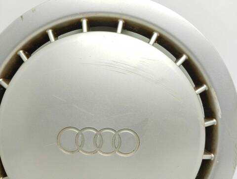 Foto 2ª: Tapacubos Audi 90 115CV 85KW (1990)