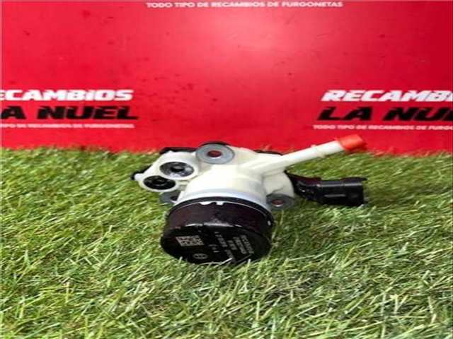 Foto 3ª: Deposito AdBlue Ford Transit 2.0 320 L1 TRANSIT TREND [2 0 LTR. - 96 KW TDCI CAT] 131CV [BKFA] (2019)