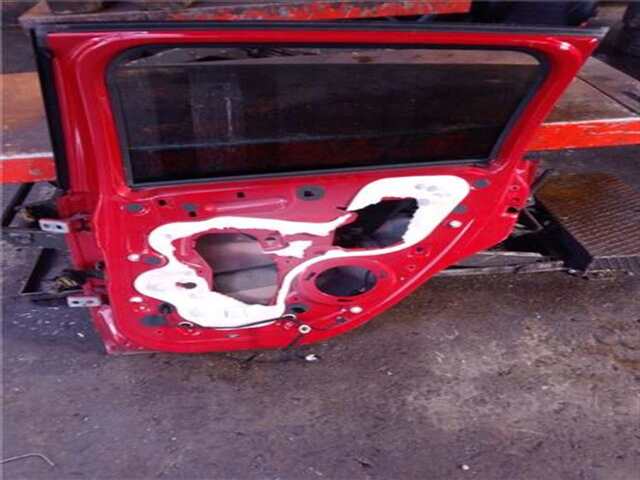 Foto 2ª: Puerta Trasera Derecha Peugeot 2008 1.6 GT LINE [1.6 LTR. - 88 KW BLUE-HDI FAP]