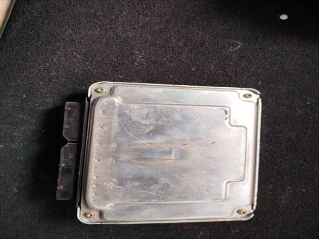 Foto 3ª: Centralita Motor ECU Volkswagen Golf BERLINA (2001)