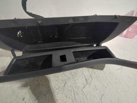 Foto 3ª: Guantera Citroen C4 1.6 HDI AUT. 109CV [9HY (DV6TED4) 9HZ (DV6TED4)] (2006)