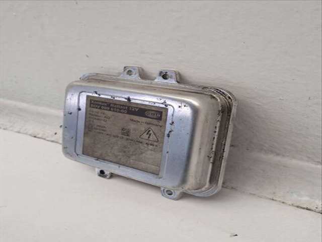 Foto 3ª: Centralita Faros Xenon Nissan Qashqai ACENTA 150CV 110KW [M9R832] (2010)