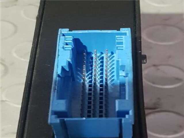 Foto 2ª: Centralita Motor ECU Bmw Serie 1 114 2.0 118D [2.0 LTR. - 90 KW 16V DIESEL CAT] [M47N 204 D4]