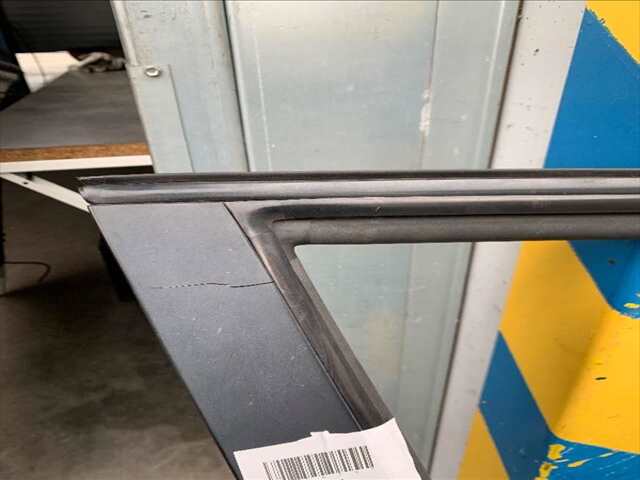 Foto 2ª: Puerta Delantera Derecha Ssangyong Rexton 2.0 CRDI 155CV 0CV [671960] (2013)