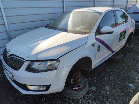 Foto 2ª: Caja Cambios Skoda Octavia CXXB BERLINA (2013)