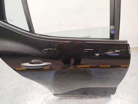 Foto 4ª: Puerta Trasera Derecha Dacia Sandero 1.0 TCE 90 ECO-G 91CV 67KW [H4D480] (2025)