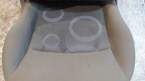 Foto 2ª: Asiento Delantero Derecho Renault Kangoo DYNAMIQUE 106CV 78KW [K9K804] (2010)