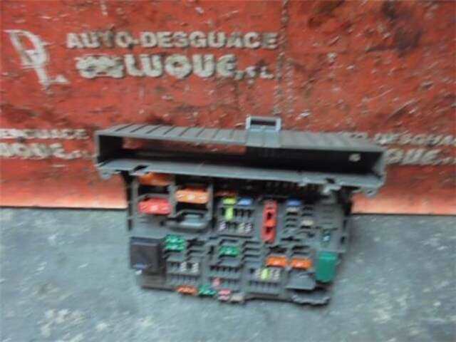 Foto 2ª: Caja Reles Fusibles Bmw Serie 3 315 2.0 318D [2.0 LTR. - 90 KW 16V DIESEL CAT] [M47N 204 D4]
