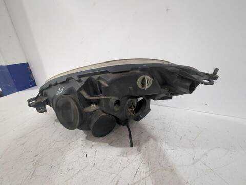 Foto 3ª: Faro Derecho Citroen C4 1.6 HDI 109CV [9HY (DV6TED4) 9HZ (DV6TED4)] (2006)