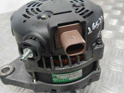 Foto 2ª: Alternador Toyota Hilux 2.4 D 4WD GUN125_) 150CV 110KW [2GD-FTV] (2022)