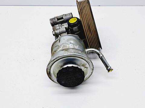 Foto 2ª: Bomba de Direccion Toyota Avensis 2.2 D-4D CAT BERLINA 150CV 110KW (2003)