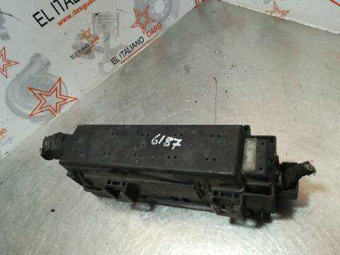 Foto 4ª: Caja Reles Fusibles Jeep Grand Cherokee 2.7 CRD LAREDO 163CV 120KW [665921] (2002)