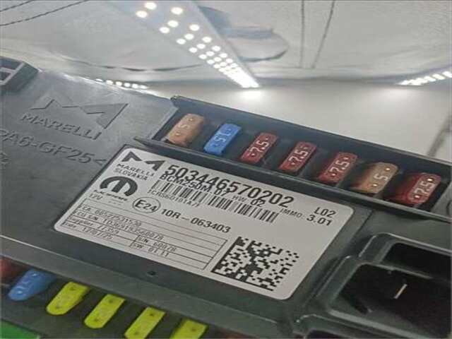 Foto 3ª: Caja Reles Fusibles Fiat Ducato 2.2 140 L2 PRITSCHE RS 3450 MM [2.2 LTR. - 103 KW TURBODIESEL MULTIJET]