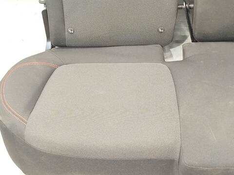 Foto 3ª: Asientos Traseros Ford Puma 1.0 ECOBOOST 125CV 92KW [B7JB] (2024)