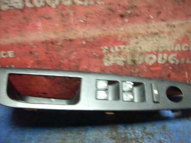 Botonera Elevalunas Kia Ceed 1.6 CRDI 115 (ED)(2006)