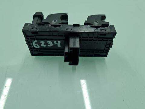 Foto 2ª: Botonera Elevalunas Audi A1 30 TFSI BASICO 116CV 85KW [DKRF] (2020)