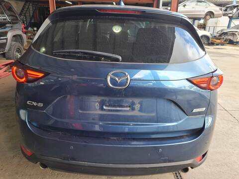 Portón Mazda CX5 2.0 G 165CV 121KW CENTER-LINE 2WD