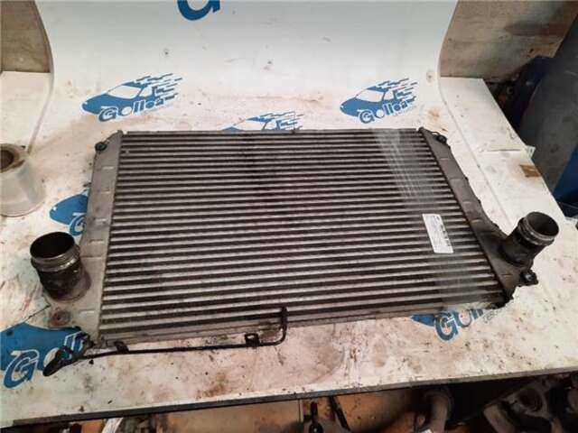 Intercooler Toyota Avensis 2.2 D-4D EXECUTIVE BERLINA (5-PTAS.) [2.2 LTR. - 110 KW D-4D CAT]