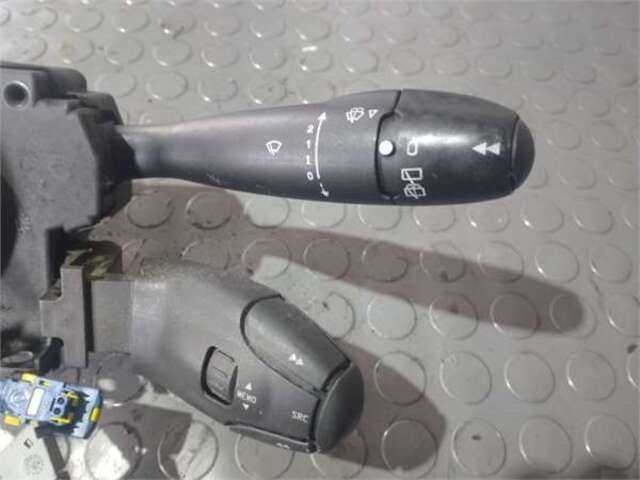Foto 3ª: Mando Multifuncion Peugeot 307 1.6 HDI 110 [9HY (DV6TED4)]
