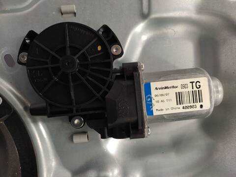 Foto 2ª: Elevalunas Manual Trasero Izquierdo Hyundai Grandeur 2.2 DIESEL 155CV 114KW [4EB] (2009)