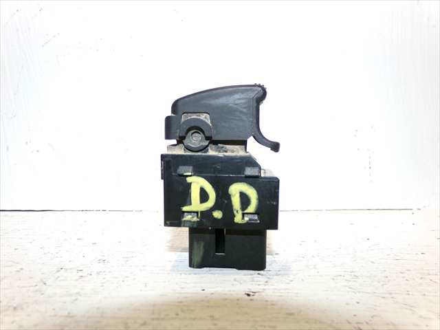 Foto 2ª: Botonera Elevalunas Hyundai Matrix 1.5 CRDI 2001-2008 [D3EA] (2002)