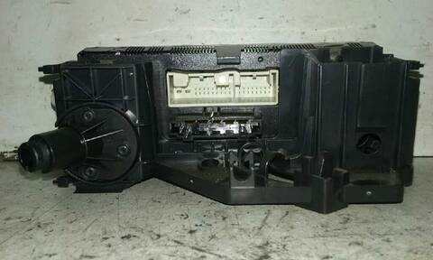 Foto 2ª: Mando Climatizador Volkswagen Golf 1.9 TDI BERLINA 105CV 77KW [BXE] (2008)