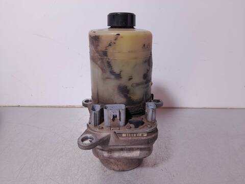 Bomba Servodireccion Ford Focus AMBIENTE D) BERLINA 109CV 80KW