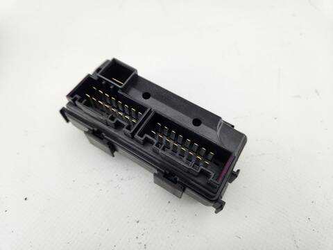 Caja Reles Fusibles Hyundai i40 STYLE 141CV 104KW