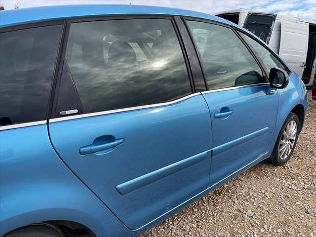 Foto 2ª: Puerta Trasera Derecha Citroen C4 2.0 HDI 136cv [RHJ] (2008)