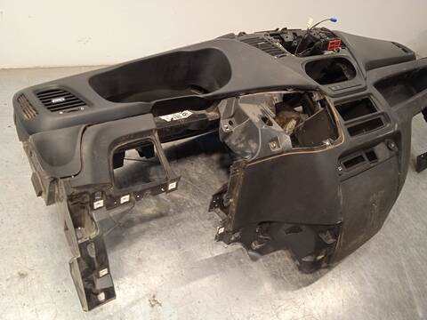 Foto 2ª: Salpicadero Iveco Daily 33S16 35S16 35C16 40C16 50C16 156CV 115KW FURGONETA [F1AGL411W*E] (2021)