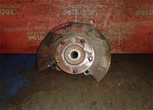 Mangueta Delantera Derecha Mitsubishi Montero 1.8 GDI