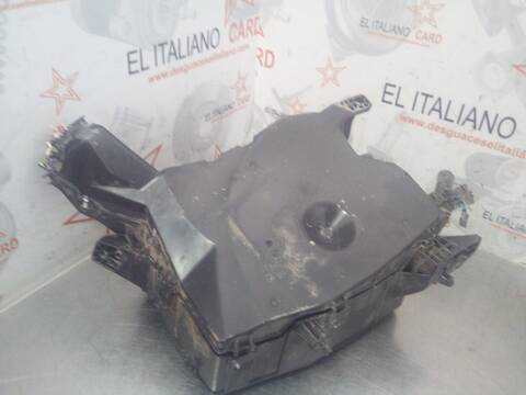 Foto 4ª: Caja Reles Fusibles Toyota Verso COMFORT 112CV 82KW [N47C16A] (2015)