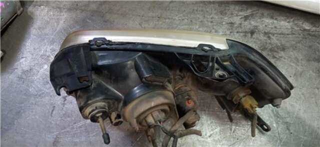 Foto 3ª: Faro Derecho Mazda Tribute 3.0 V6 EXCLUSIVE 4X4 [3.0 LTR. - 145 KW V6 CAT] [AJ]