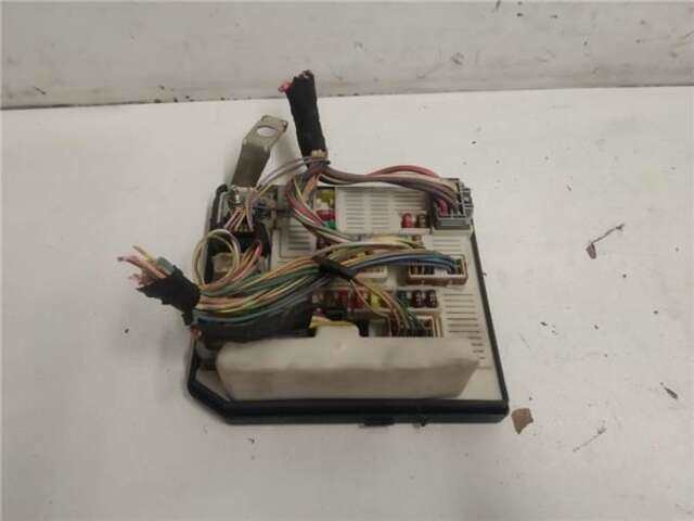 Caja Reles Fusibles Renault Megane 1.9 DCI II (BM0/1_, CM0/1_)