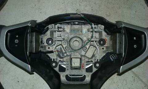 Foto 2ª: Volante Renault Koleos PRIVILEGE 150CV 110KW [M9R833] (2010)