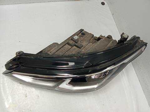 Foto 3ª: Faro Izquierdo Volkswagen Golf 2.0 TDI 116CV 85KW [DSUD,DXRC,DTRB,DTRD] (2022)