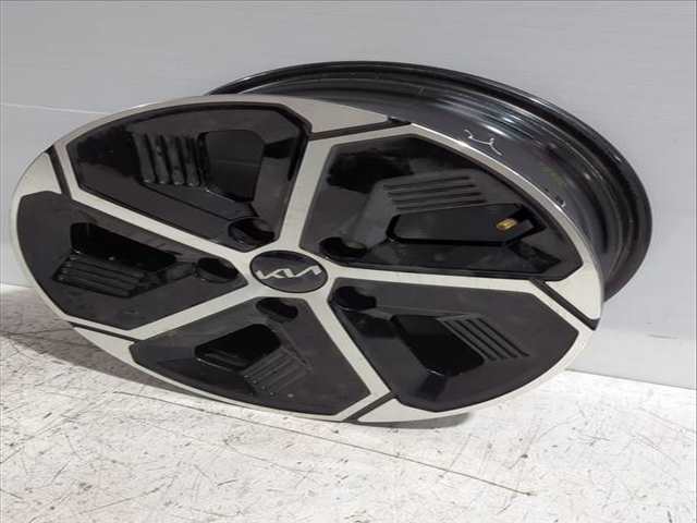 LLanta Chapa Kia Niro HYBRID CONCEPT 141CV