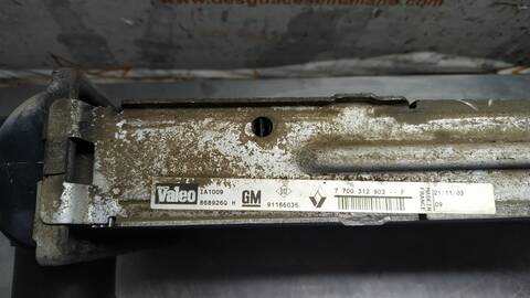 Foto 2ª: Intercooler Renault Trafic DOBLE CABINA L1H1 2 7T 82CV 60KW CAJA CERRADA [D-F9Q U7] (2003)