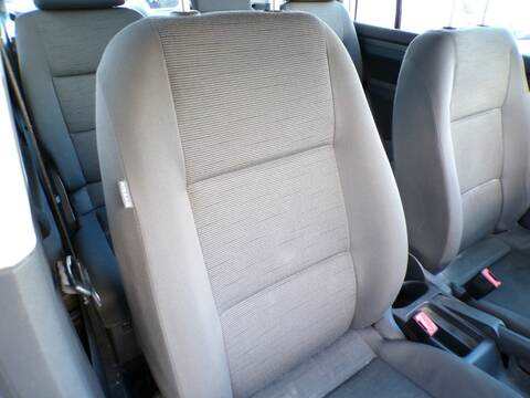 Foto 2ª: Asiento Delantero Derecho Volkswagen Touran BXE (2009)