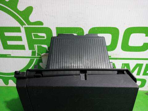 Foto 2ª: Guantera Renault Scenic XMOD BOSE 132CV [H5F 404  H5F 408] (2009)