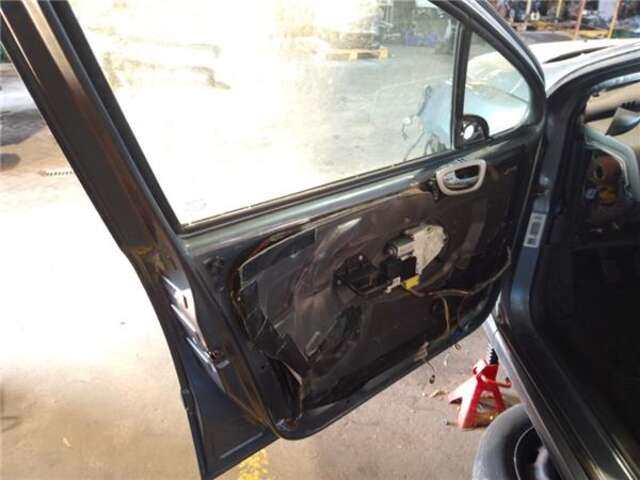Foto 3ª: Puerta Delantera Izquierda Peugeot 307 1.6 16V [NFU (TU5JP4)]