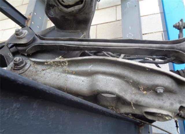 Brazo Suspension Trasero Izquierdo Bmw Serie 3 315 320CI