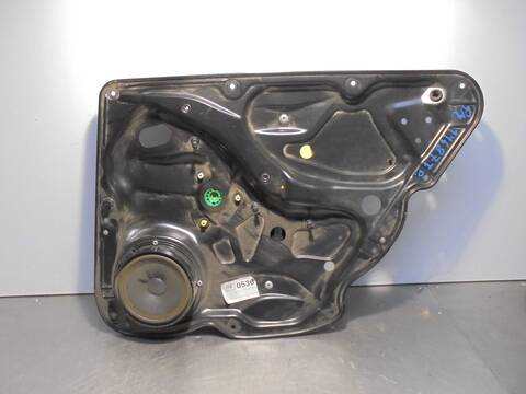 Elevalunas Manual Trasero Derecho Volkswagen Passat 2.0 16V FSI BERLINA 150CV 110KW
