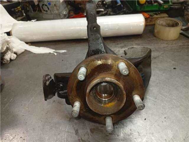 Mangueta Delantera Derecha Ford Focus 1.8 TITANIUM [1.8 LTR. - 85 KW TDCI TURBODIESEL CAT]