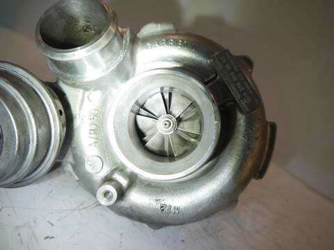 Turbocompresor Mercedes Clase CLS 63 525CV 386KW