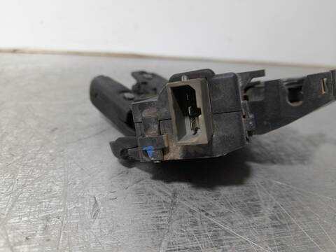 Foto 3ª: Cerradura Maletero Portón Audi A4 2.0 TDI 16V 103KW) BERLINA 140CV [BRE] (2006)