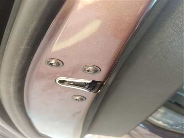 Cerradura Puerta Trasera Izquierda Opel Zafira EXCELLENCE 136CV 100KW