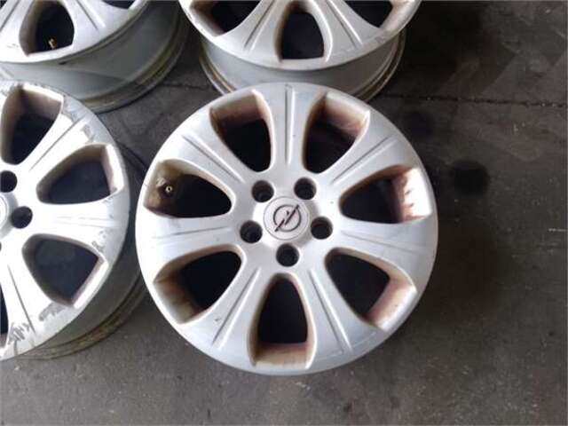 Foto 2ª: Juego LLantas Opel Astra 1.9 CDTI [Z 19 DT]