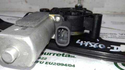 Foto 3ª: Elevalunas Eléctrico Delantero Derecho Fiat Grande Punto 1.3 16V MULTIJET DYNAMIC 66KW) 90CV [199A3000] (2005)